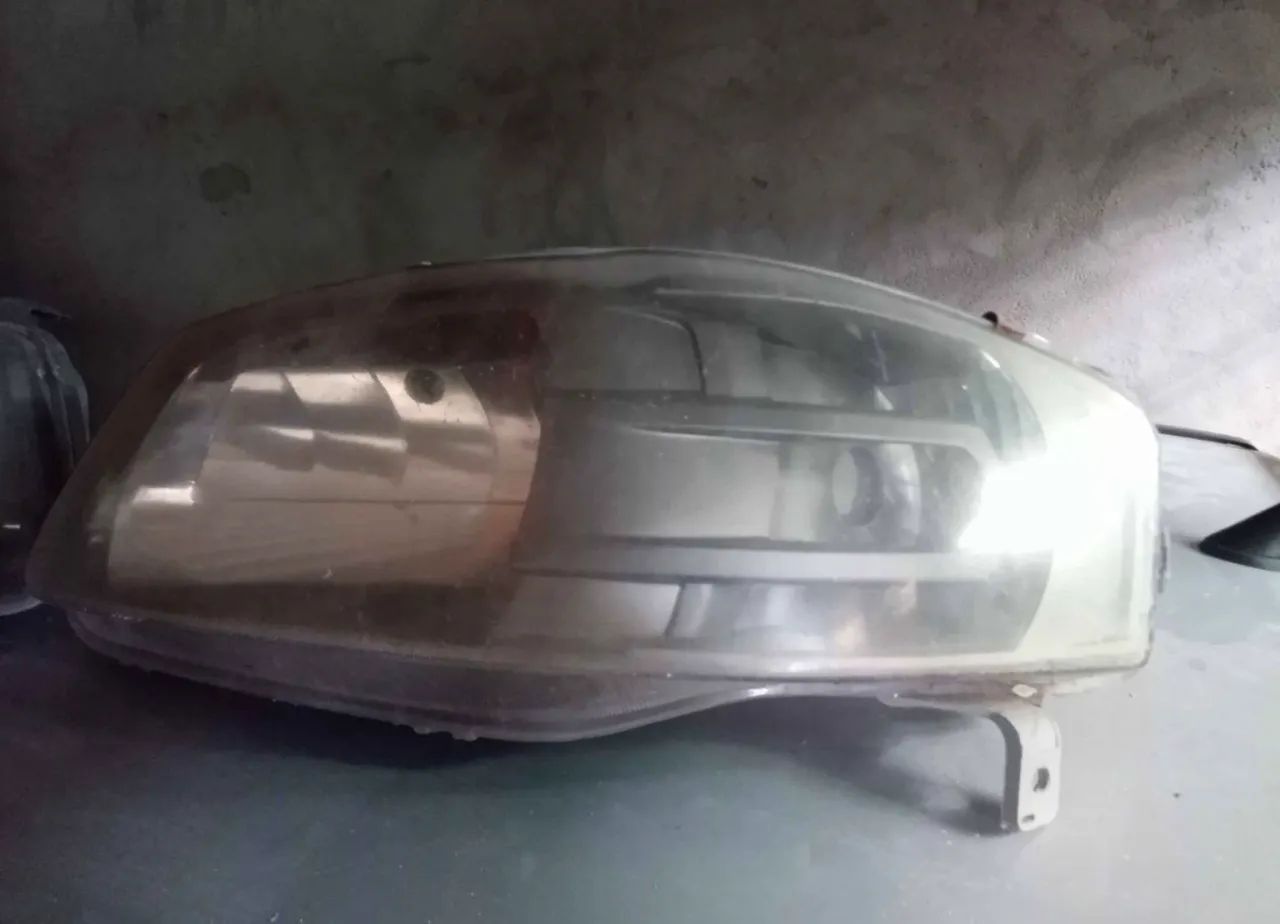 Farol para Gol  e saveiro  G4  - Foto 4