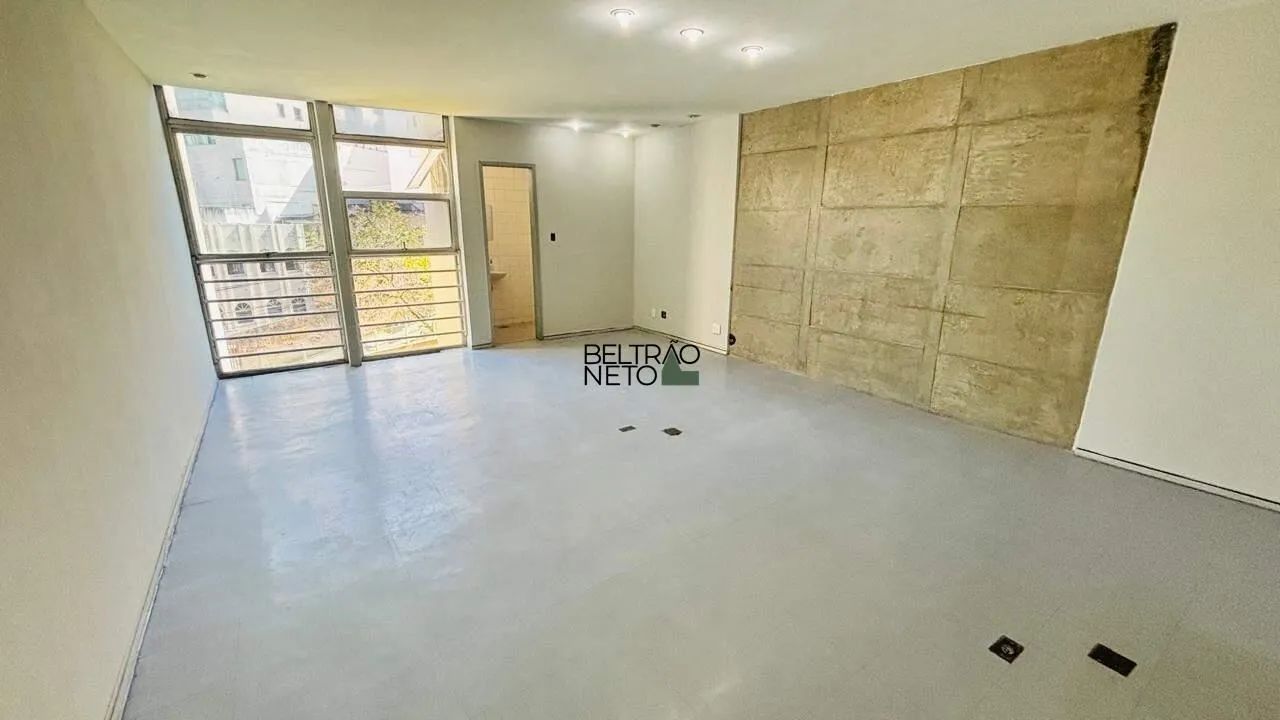 Sala Comercial à venda no Cruzeiro.