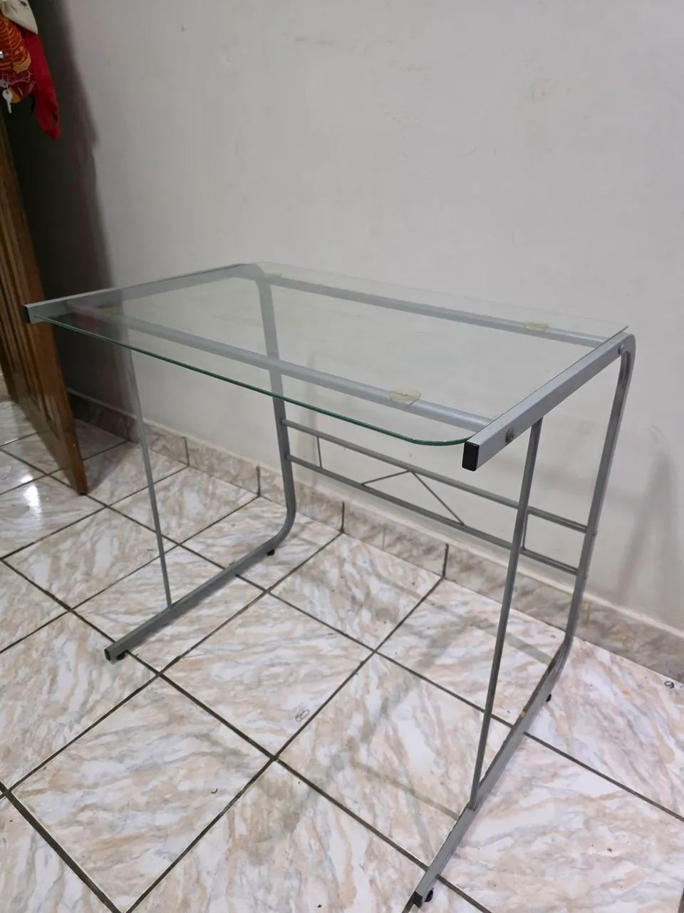 Desk de Vidro