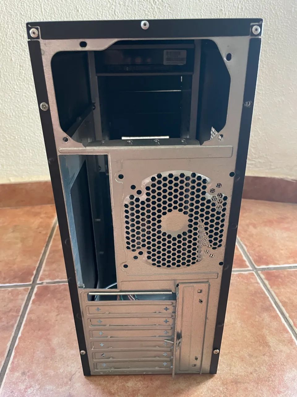 Vendo carcaça de CPU - Foto 2