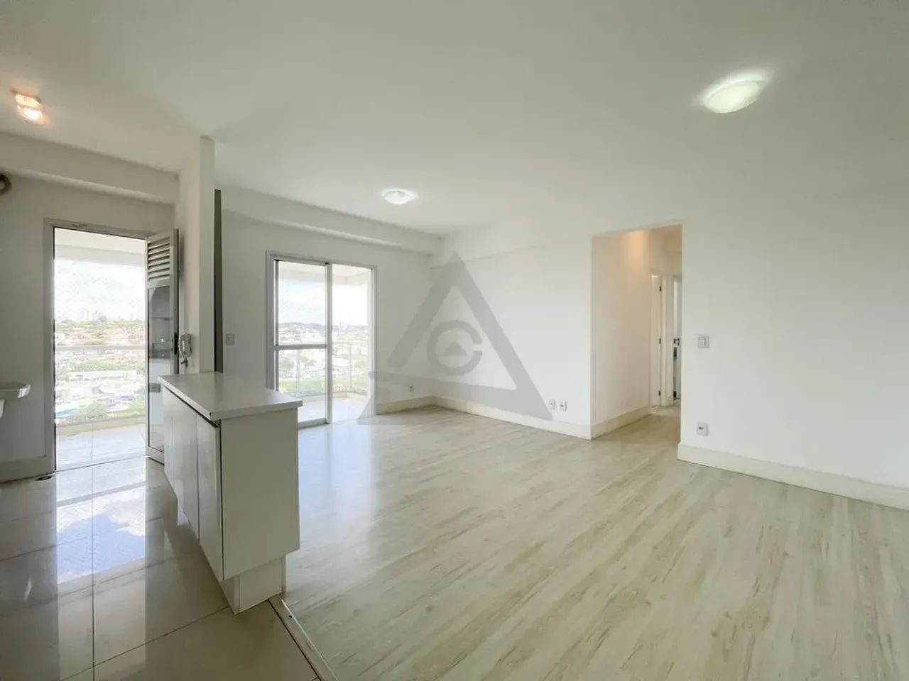 Imóvel para aluguel possui 86 metros quadrados com 3 quartos - Foto 3