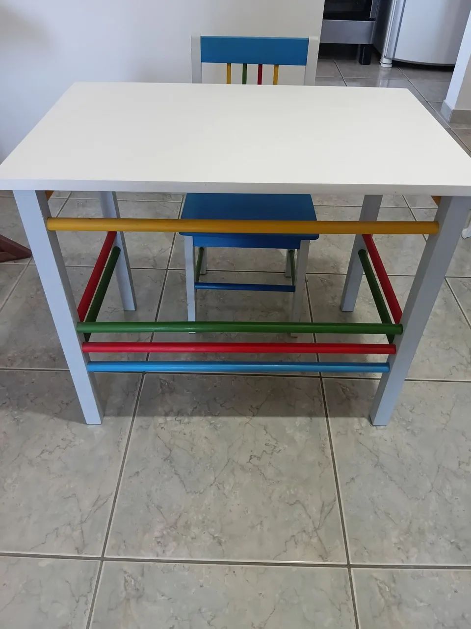 Mesa e cadeira infantil  - Foto 3