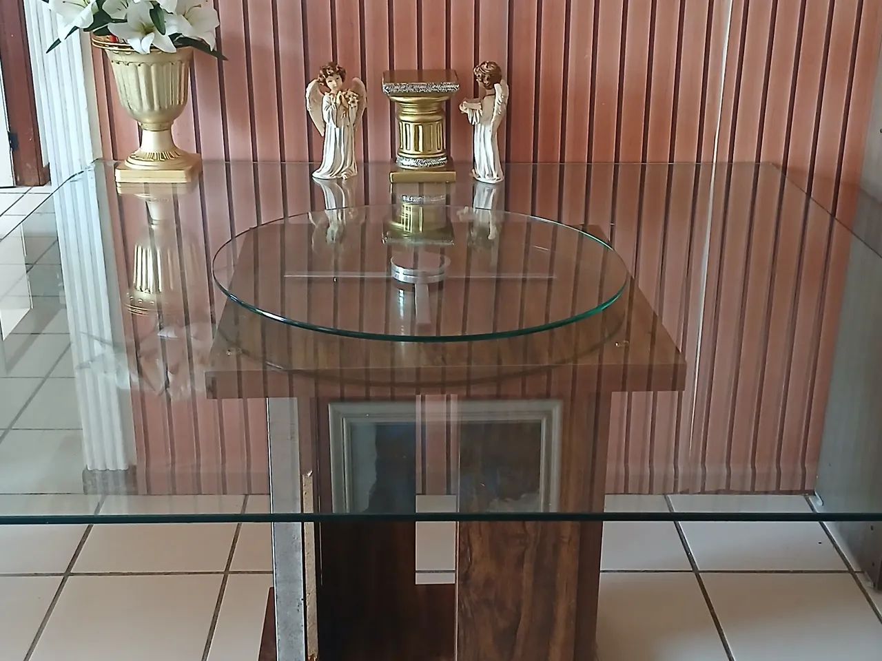 MESA ELEGANCE EM MADEIRA E TAMPO DE VIDRO - Foto 2