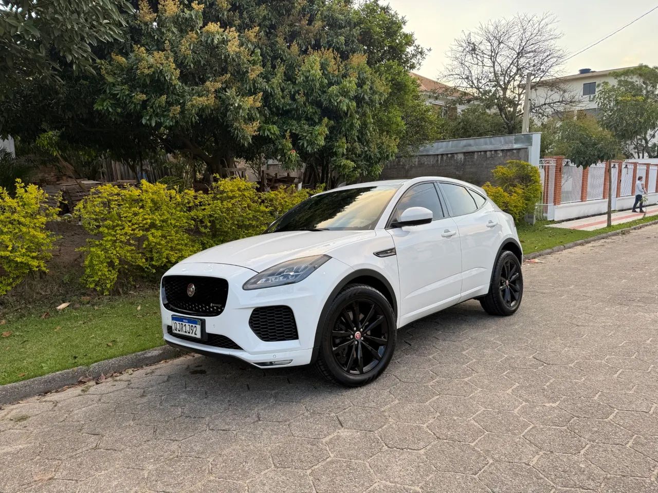 Jaguar E-Pace R-dynamic S 2.0 AWD 249cv Aut. 2018 - Foto 2