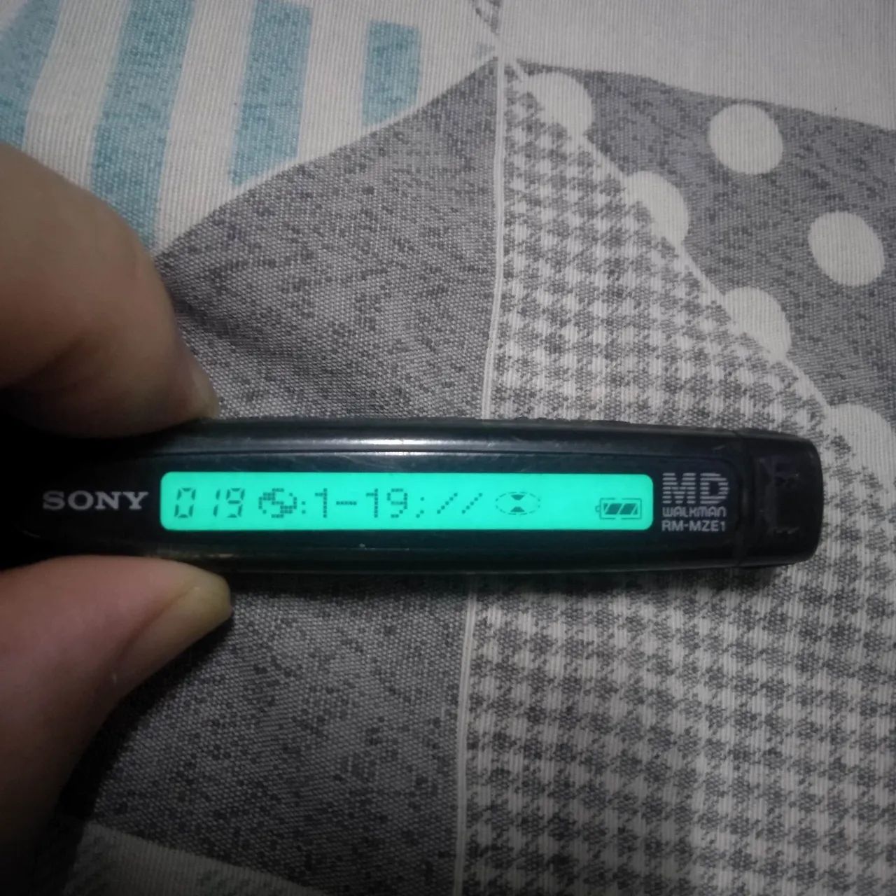 Controle remoto com display LCD RM-MZE1 - Foto 4