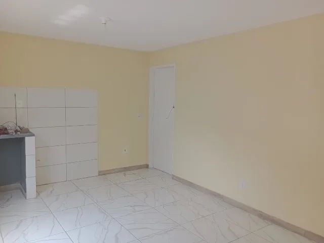 Terreno 300m2 com 2kitnets já alugadas  - Foto 5