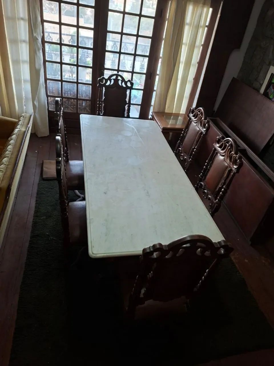 Mesa de jantar em madeira Jacarandá e granito. - Foto 4