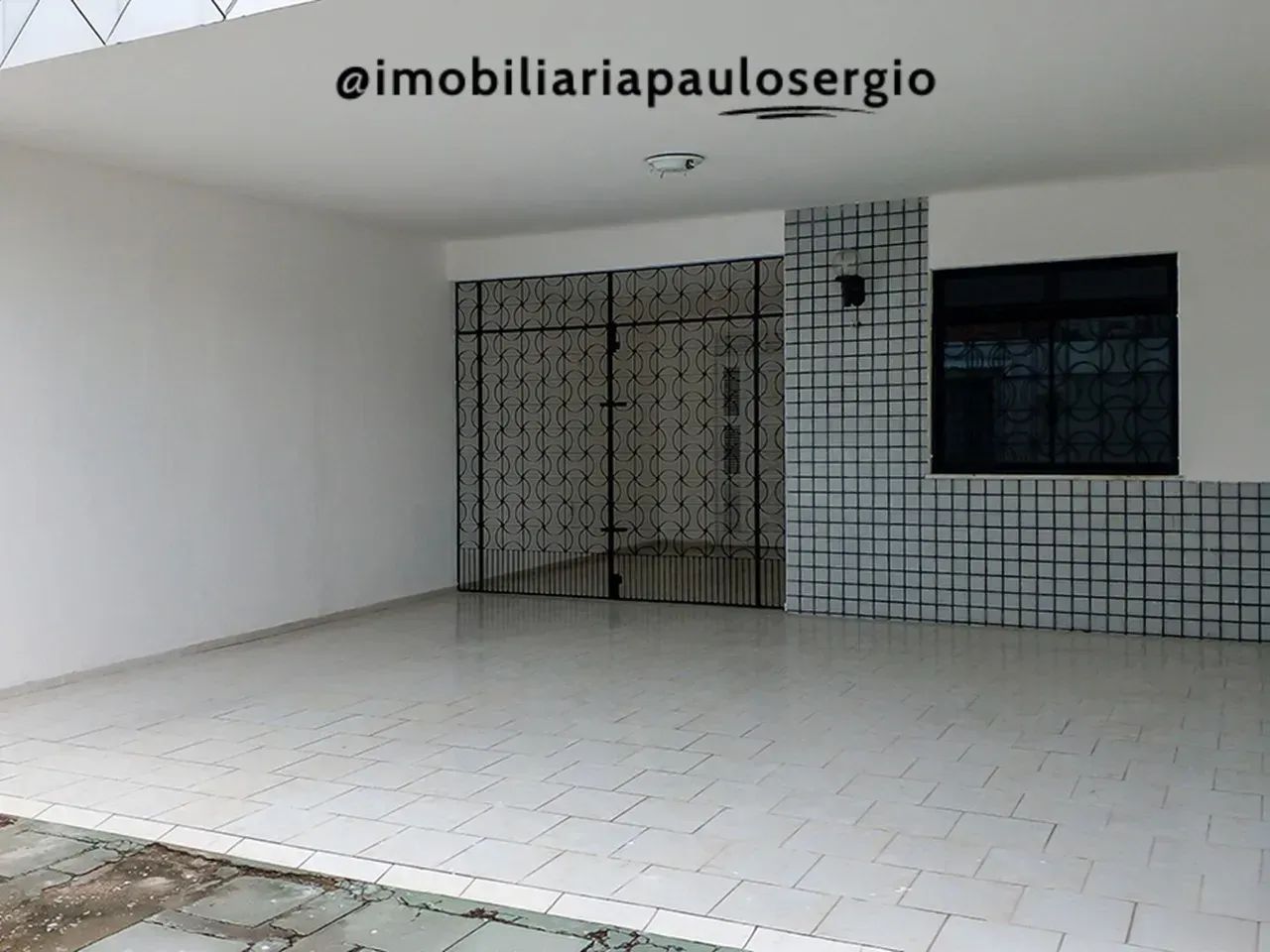 Vila Velha  Casa com 3 Quartos  3 Vagas na Garagem - Foto 3