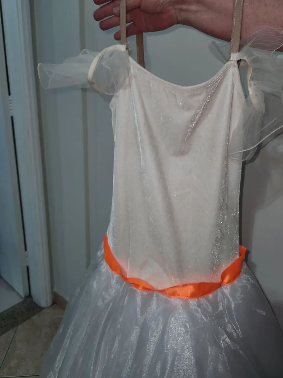 Vestido Branco Ballet Com Fita Laranjas - Foto 4