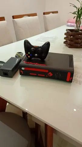 Xbox 360 fat modelo elite desbloqueado RGH3+ltu2 HD 250gb com 30 jogos ecelente estado - Foto 4