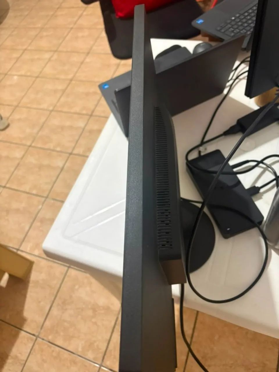 Monitor Aoc 21,5'' Led Full Hd ( Usado em Excelente estado )  - Foto 2