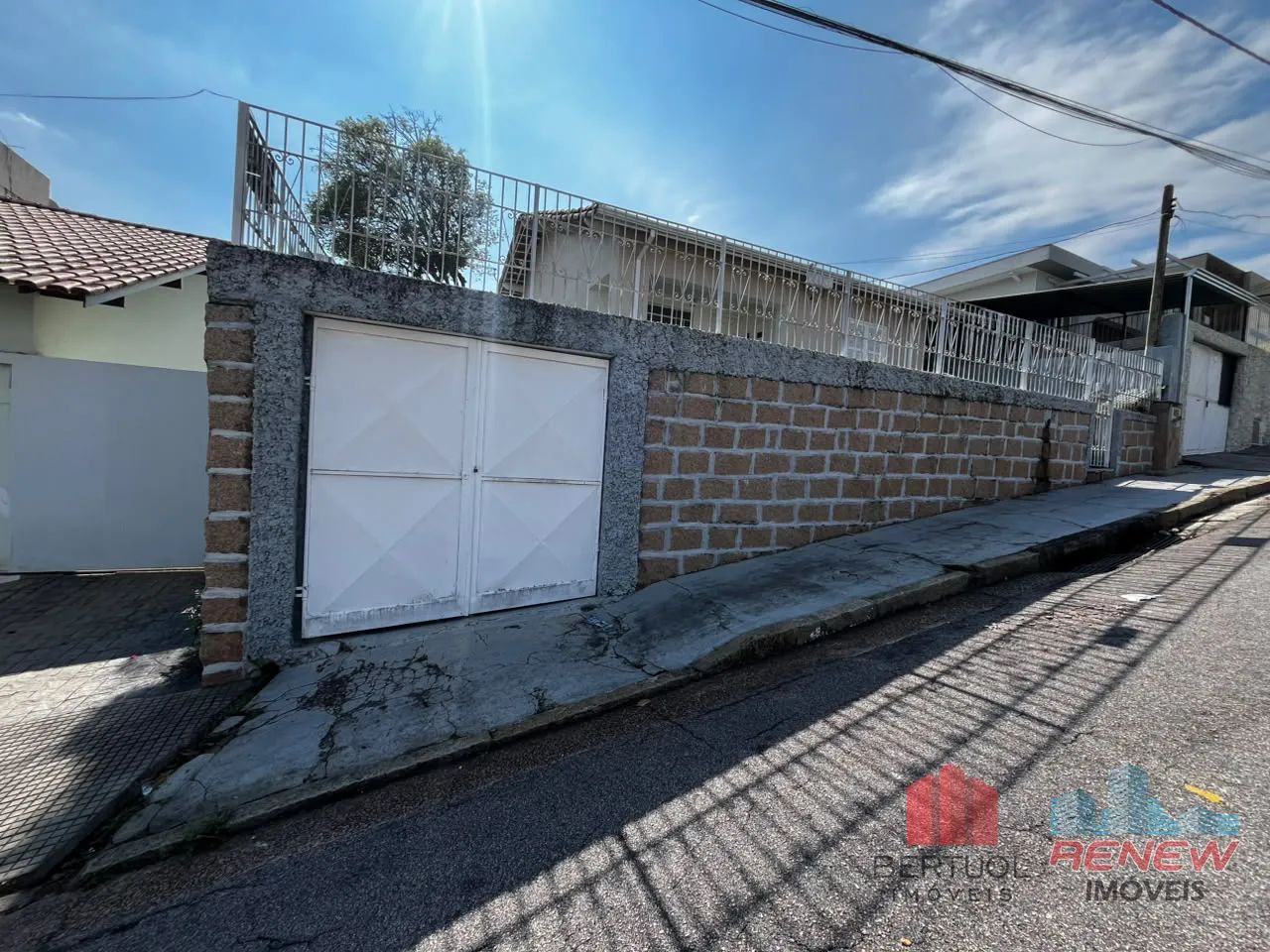 Casa à venda no Centro de Vinhedo com jardim, quintal e gramado - Foto 2