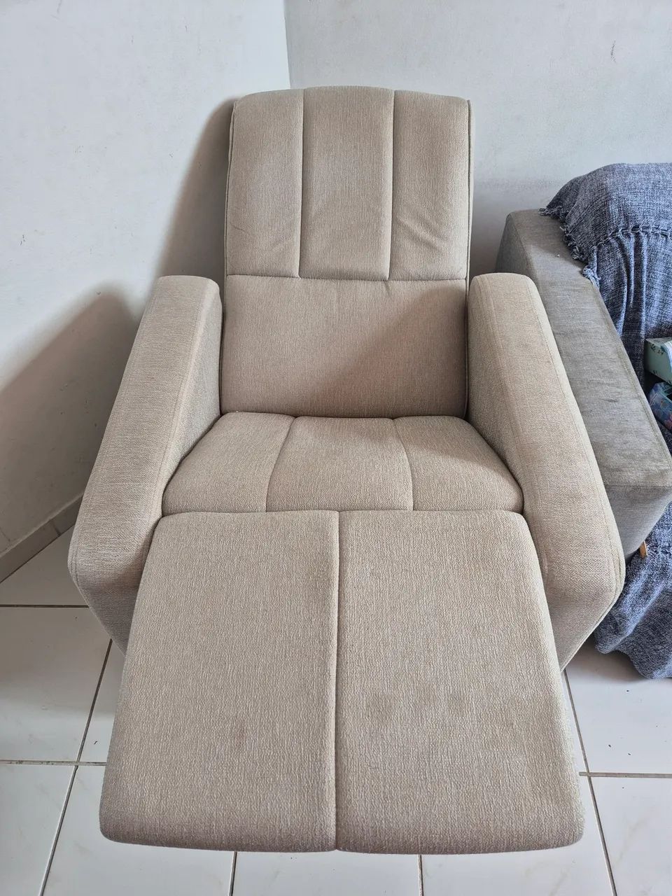 Vendo poltrona reclinável 
