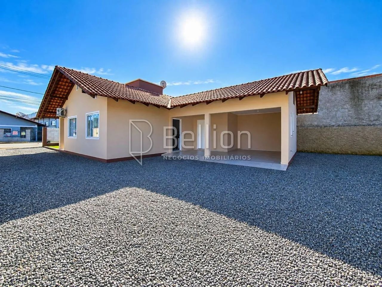 Casa com edícula à Venda em Rio dos Cedros/SC - Foto 2