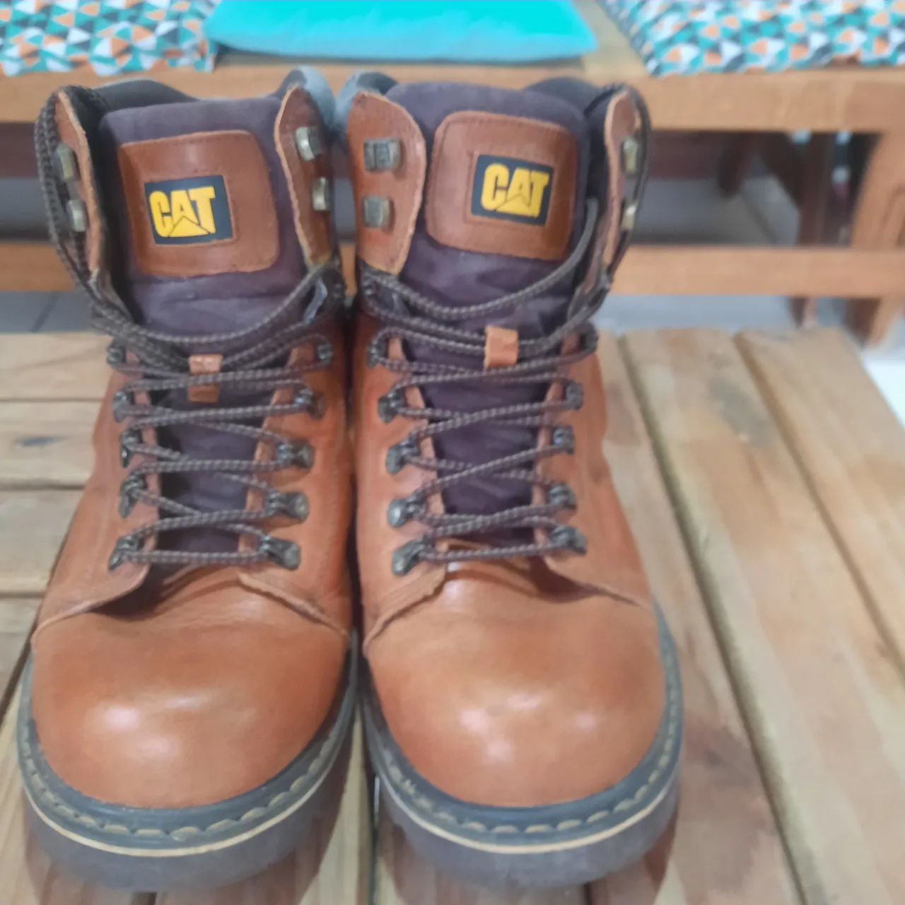 Bota caterpillar original de couro  - Foto 2