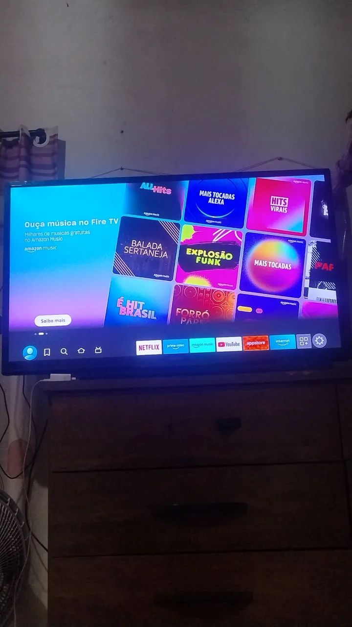 tv led Full hd Philips 42 polegadas + Amazon fire tv