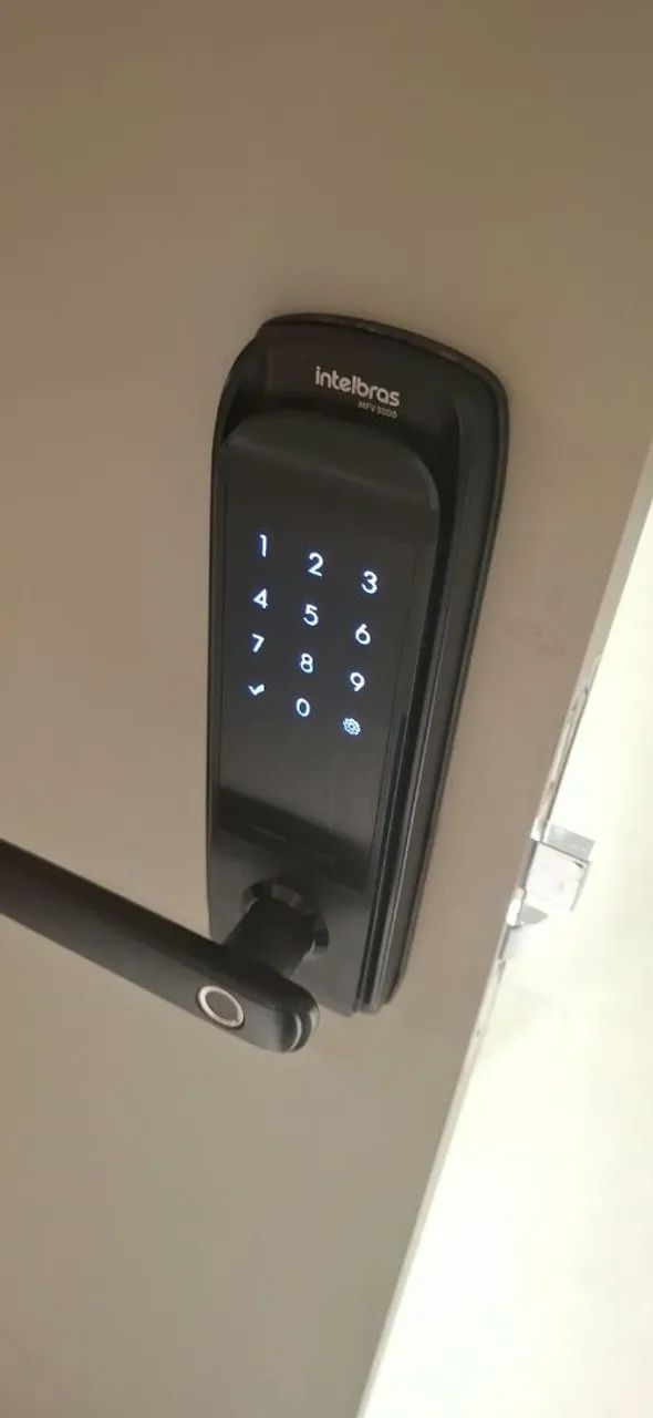 Fechadura eletrônica ( Instalação profissional)