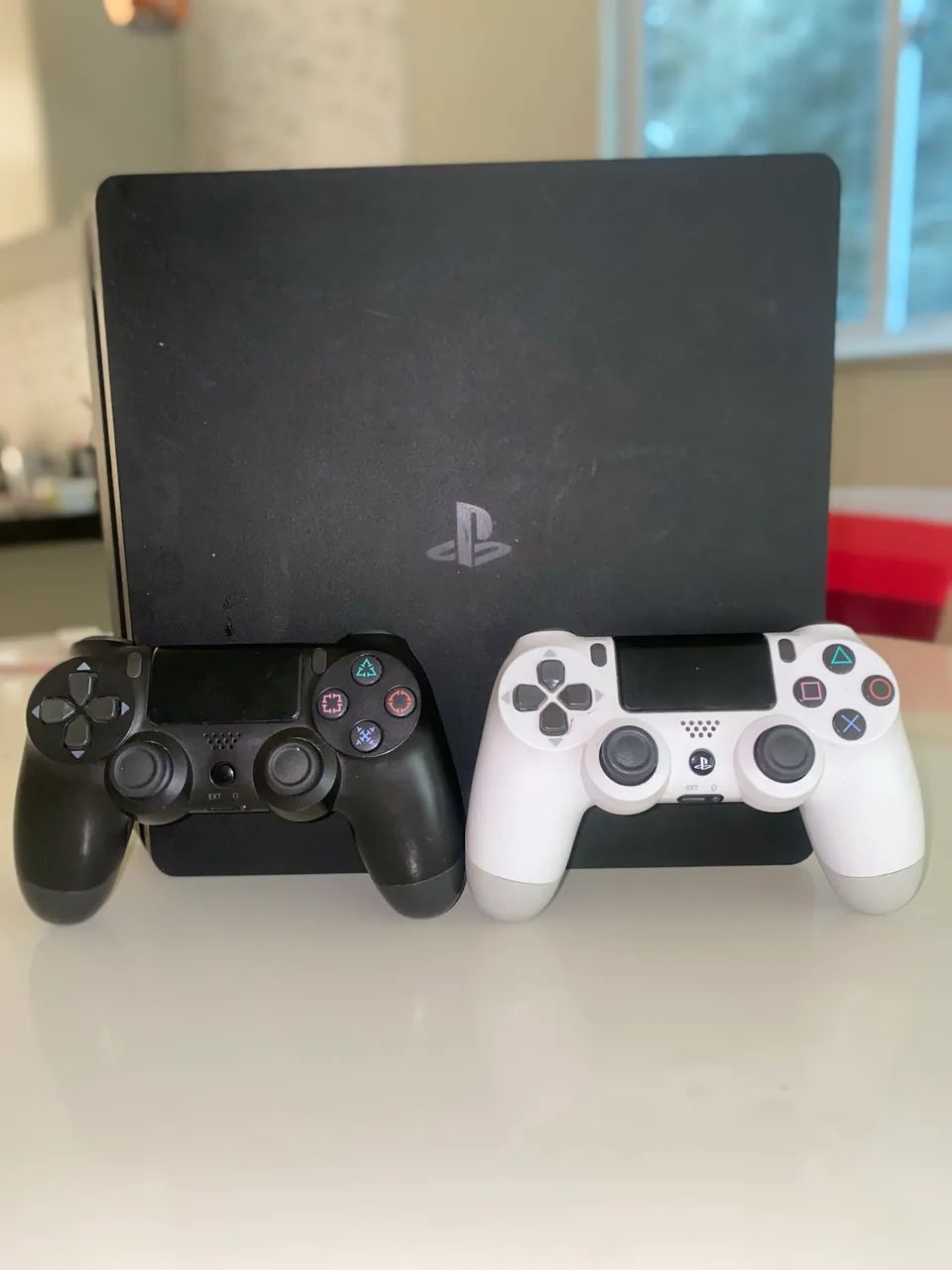 PS4 SLIM + 2 CONTROLES - Foto 2