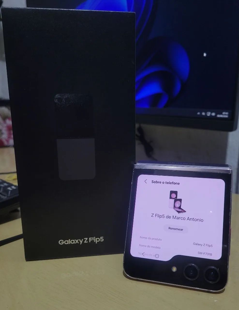 Galaxy Z Flip5 256GB (com defeito)