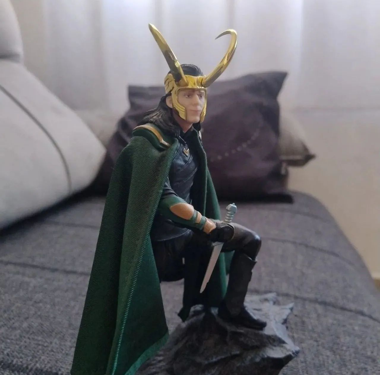 Vingadores Loki Ragnarok action figure  - Foto 5