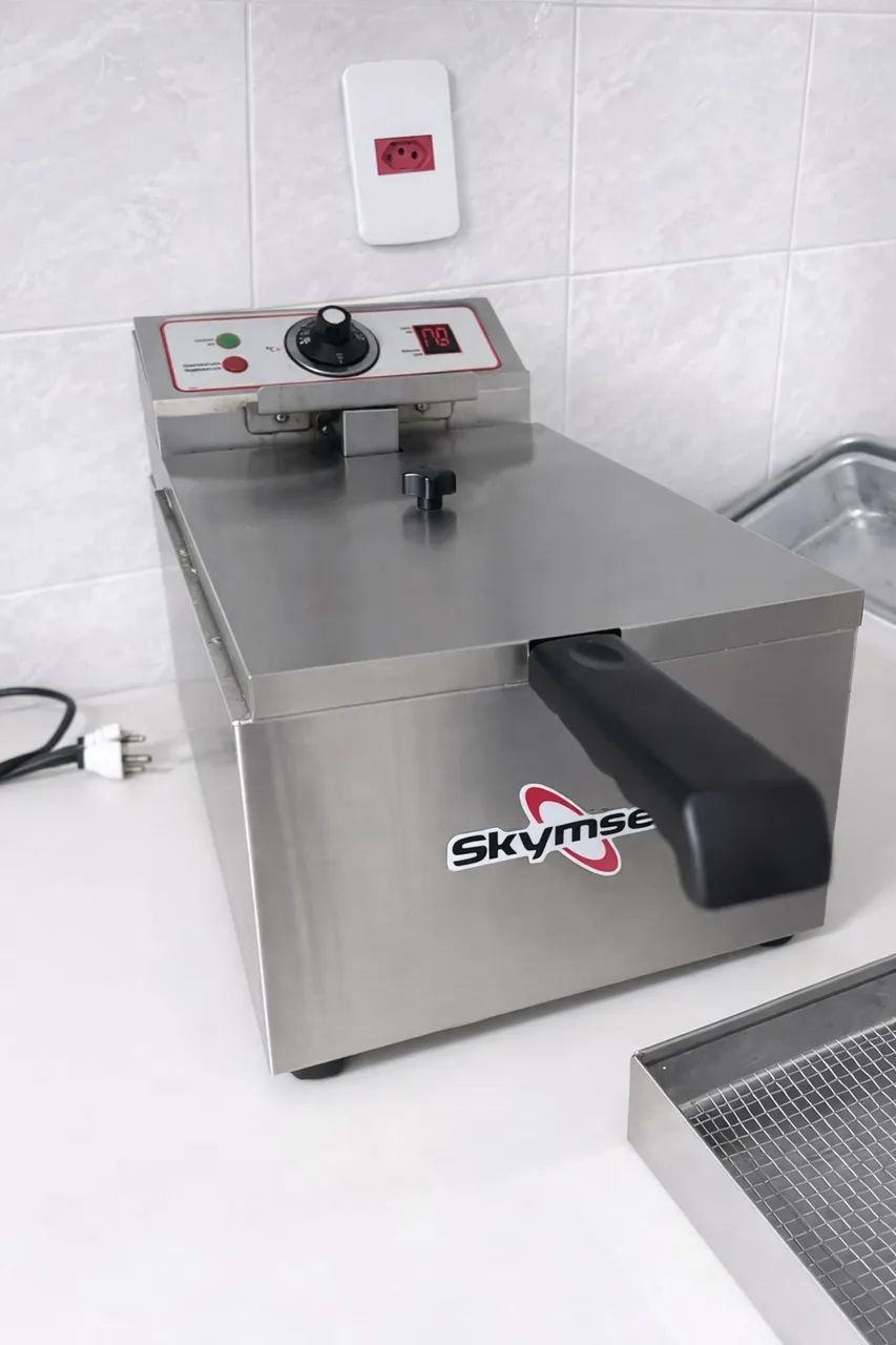 Fritadeira SKYMSEN aço inoxidável. 