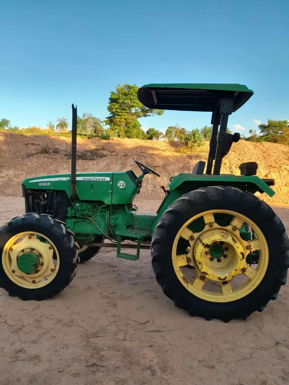 Jhon Deere 5303 2011 - Foto 3