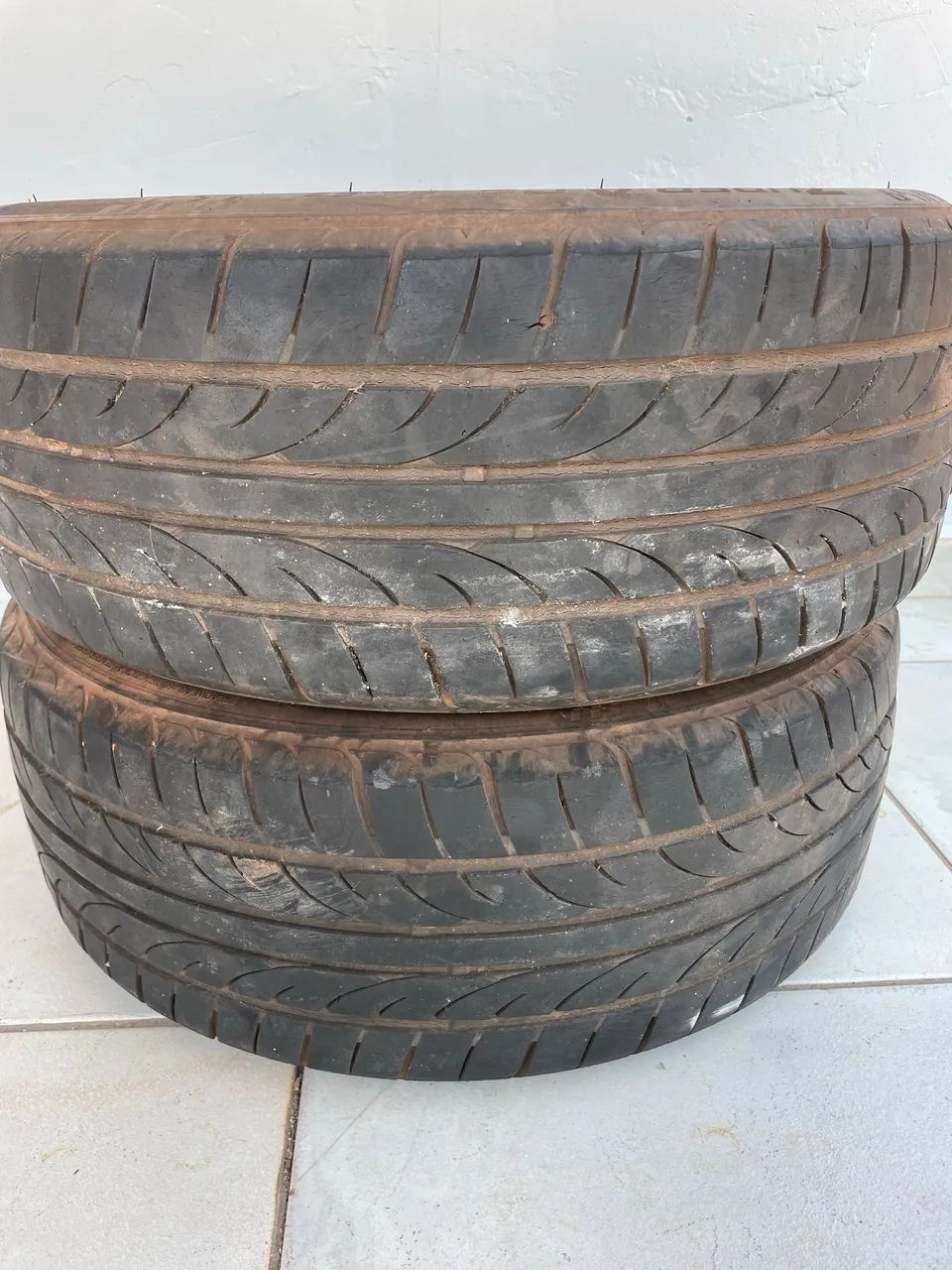 Vendo Pneu aro 17 - Foto 2