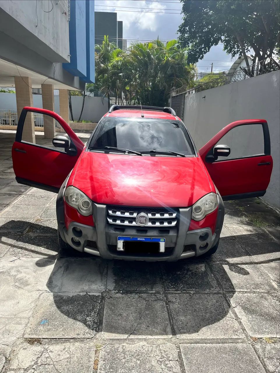 Fiat Strada Adventure1.8/ 1.8 Locker Flex CD 2012 - Foto 4