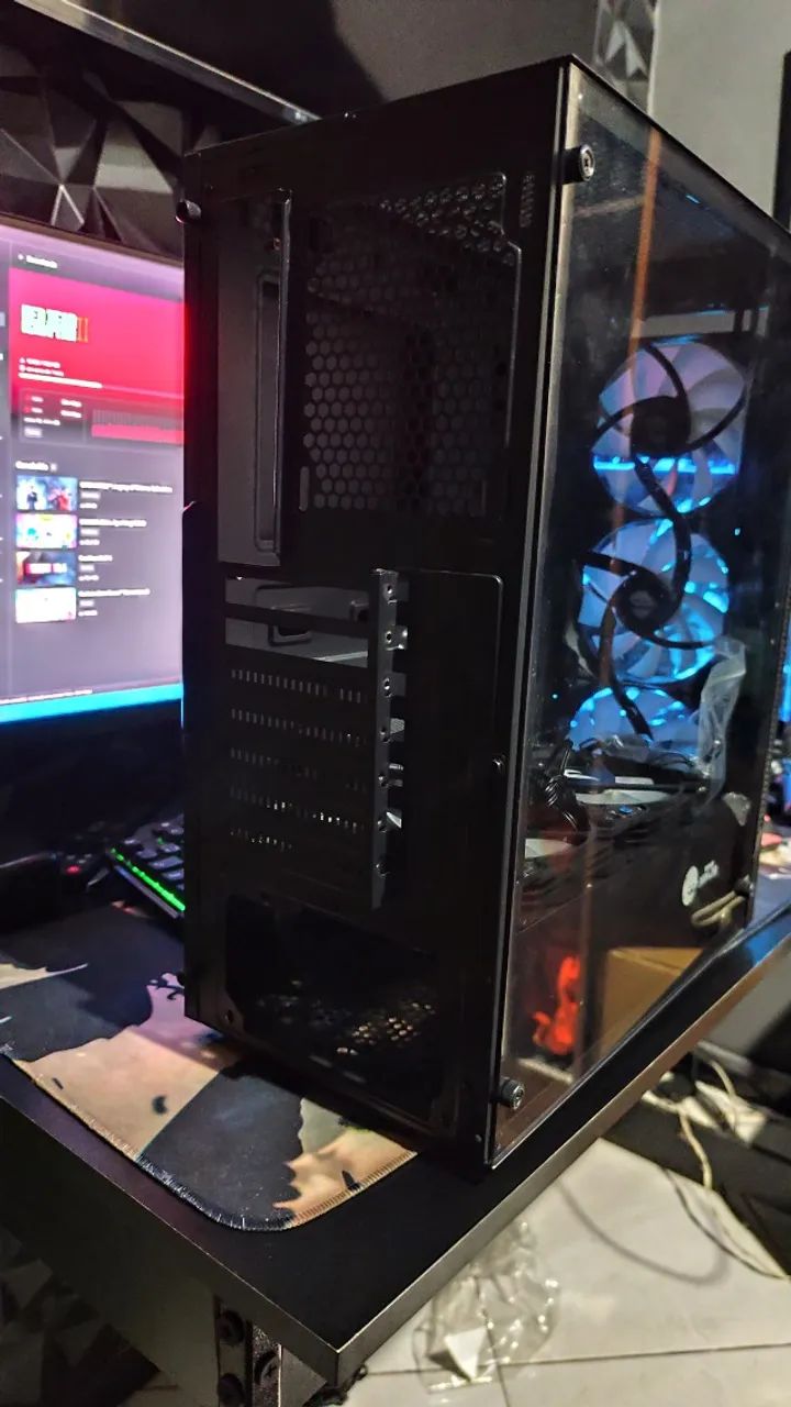 Gabinete torre com 5 fans RGB 
