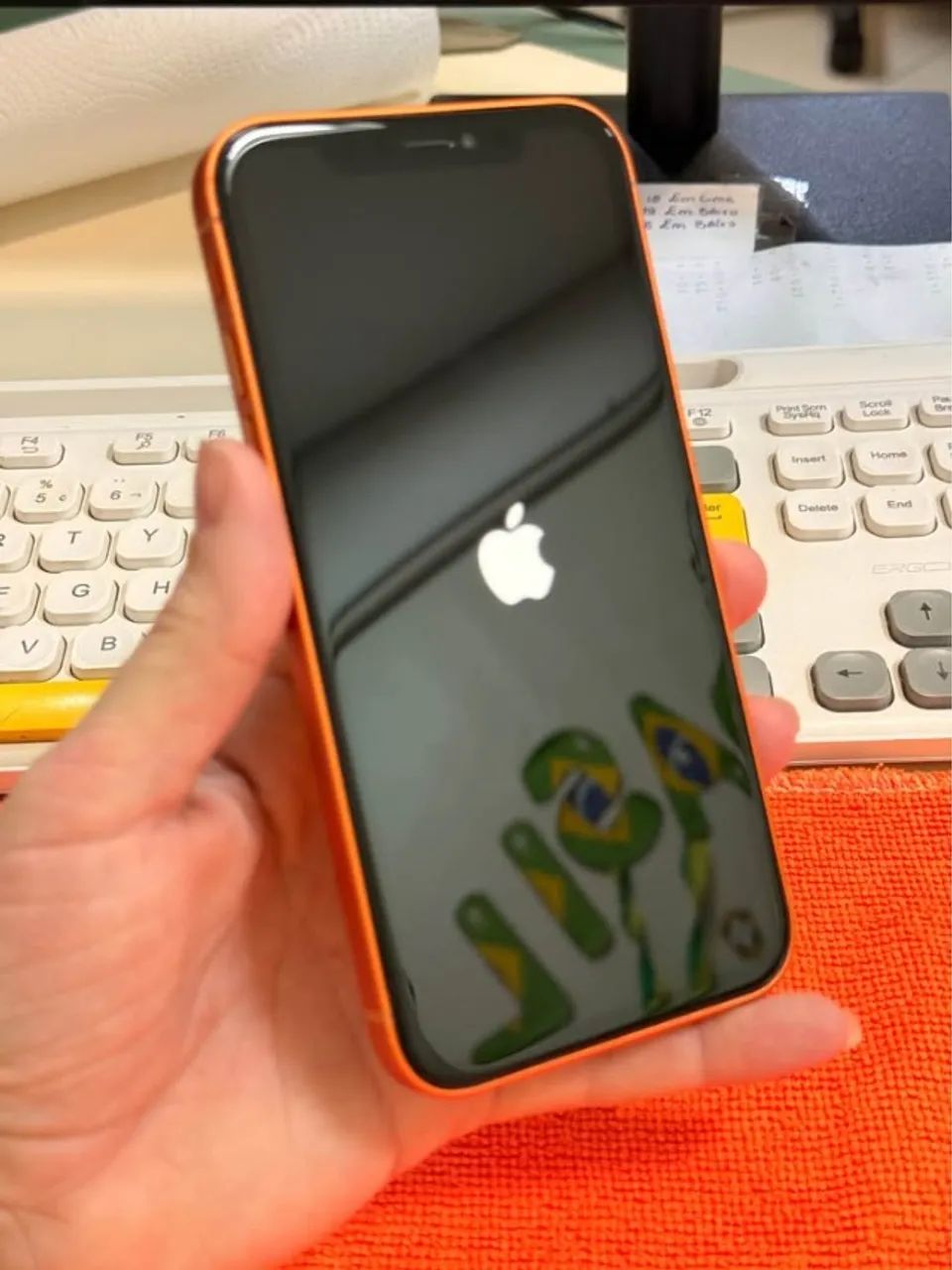 Troco Iphone Xr Montado no 17 Pro em Android - Foto 5