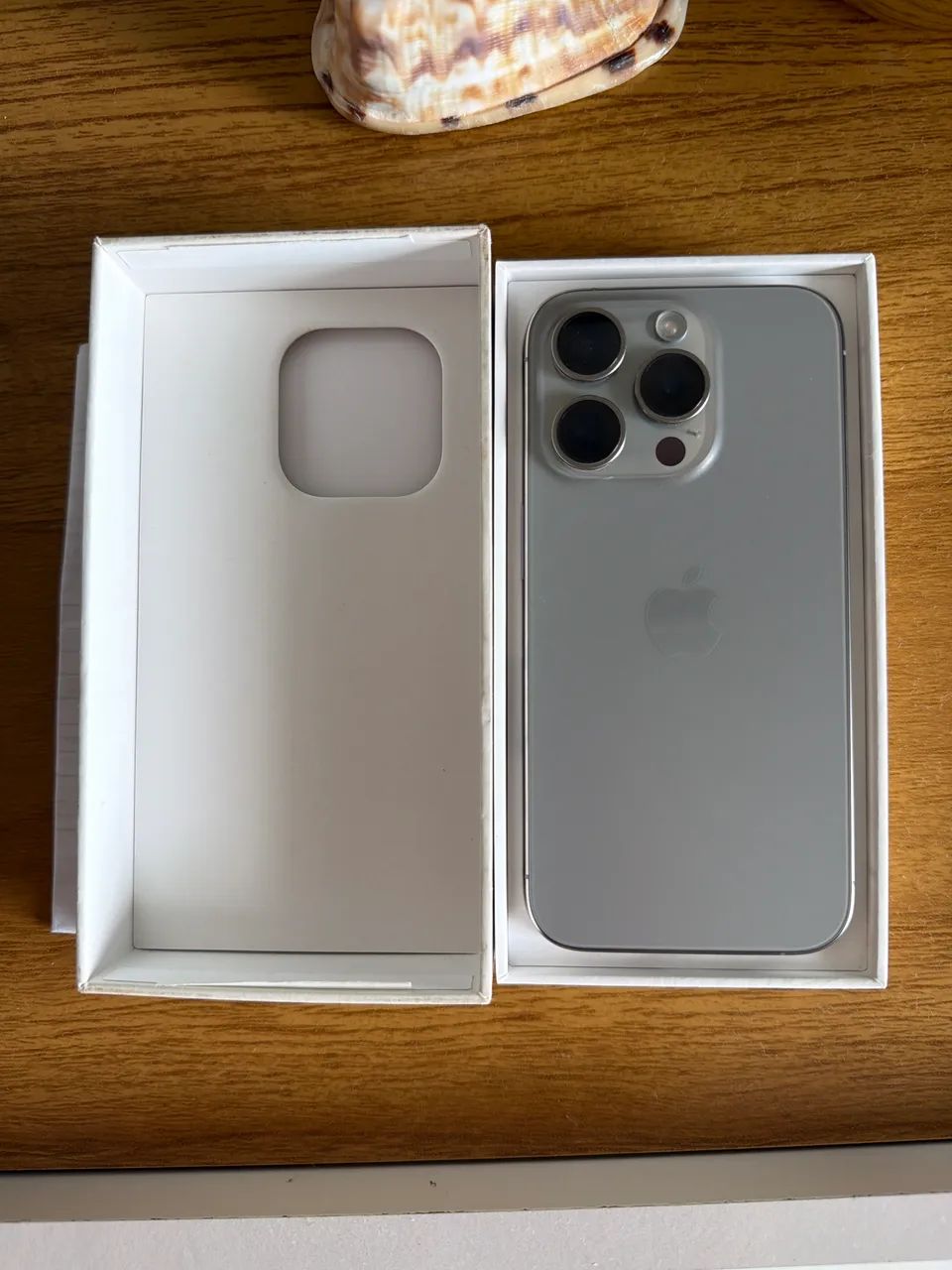 iPhone 15 PRO Natural Titanium