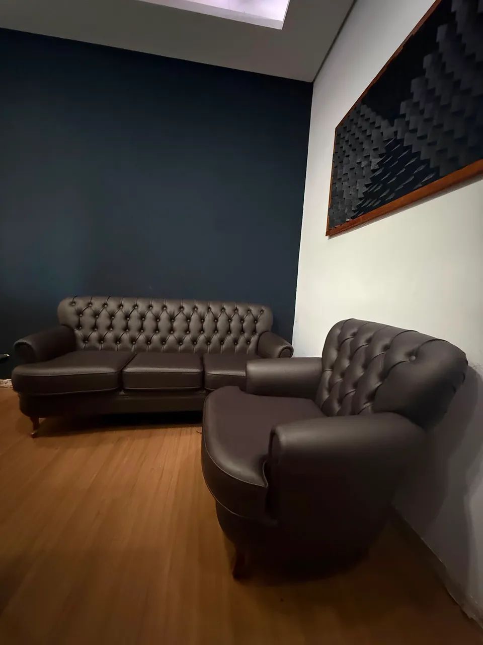 Sofá de luxo 3 lugares + poltrona - Foto 2