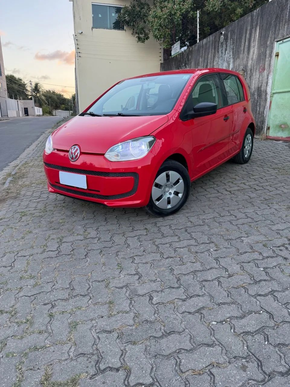 Volkswagen Up! 1.0 TOTAL FLEX 12V 5P 2016