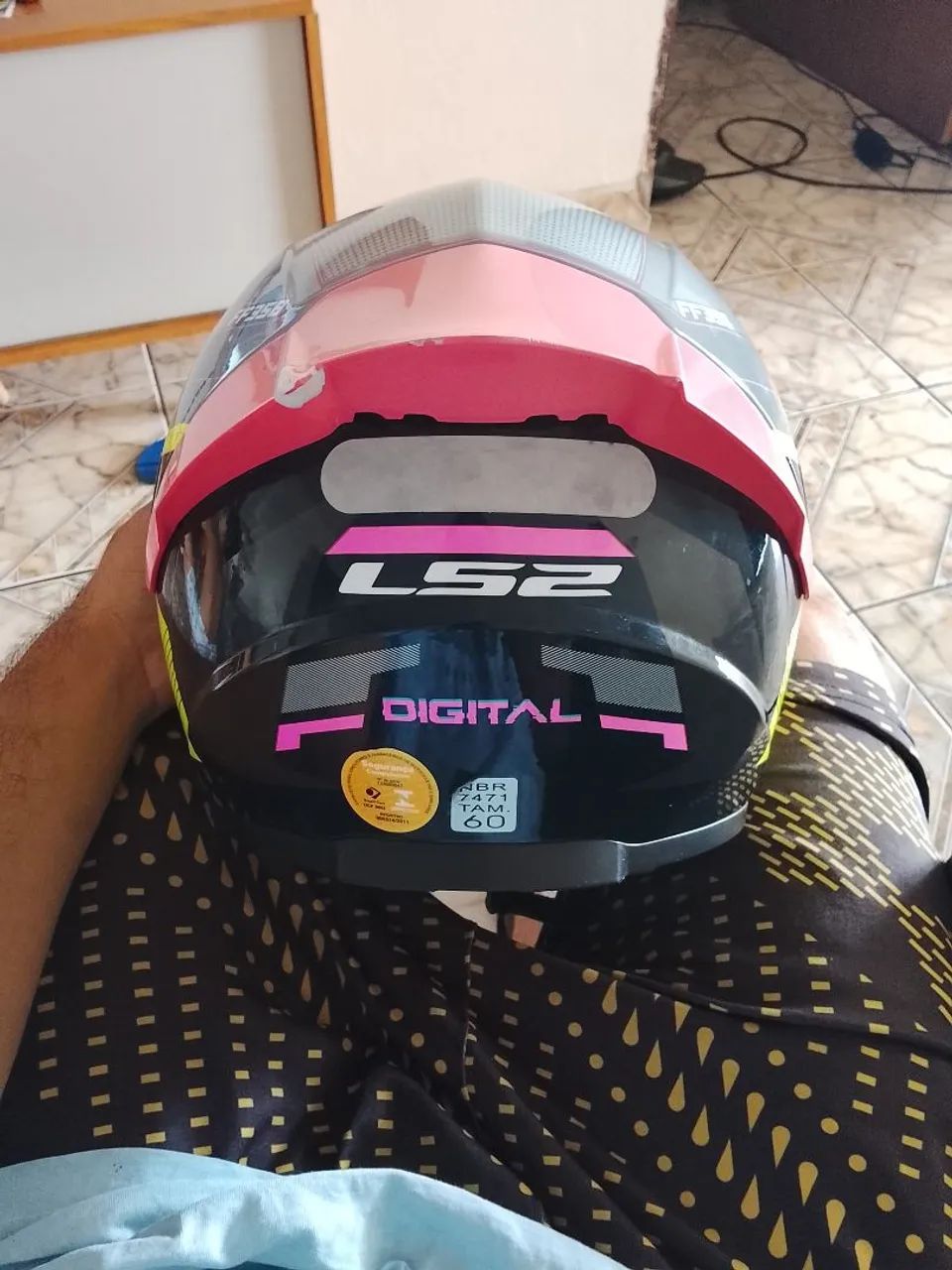 LS2 em perfeito estado  - Foto 2