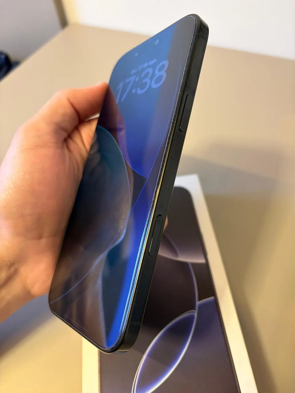 iPhone 16 Pro Max 256Gb Titânio Preto - Foto 2