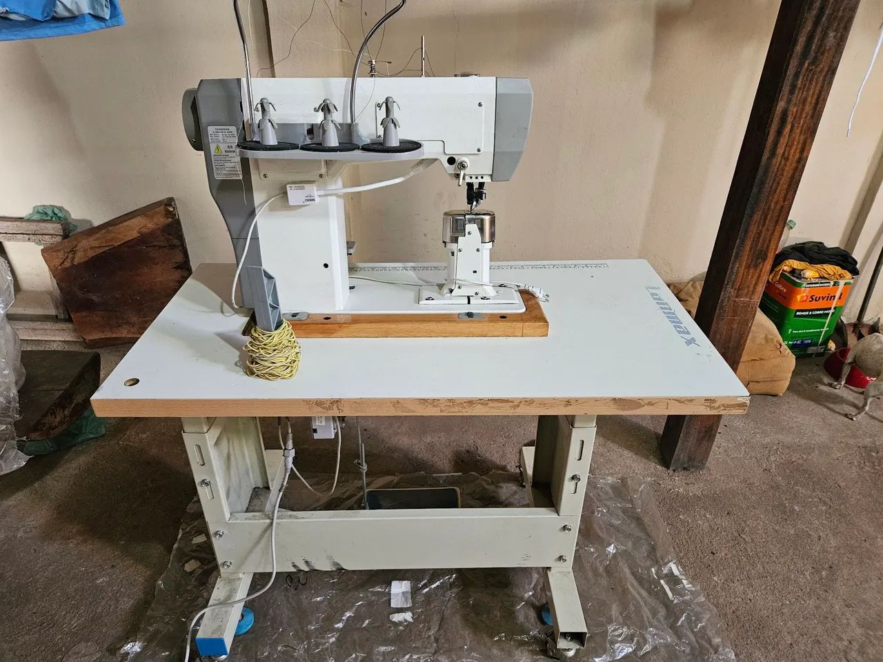 Vende-se maquina de 2 agulhas eletronica - Foto 2