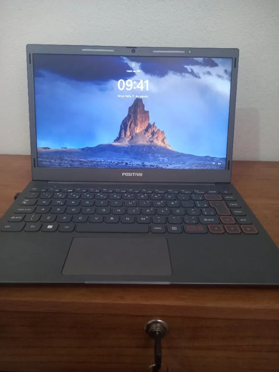 Notebook Positivo novo com acessórios  - Foto 4