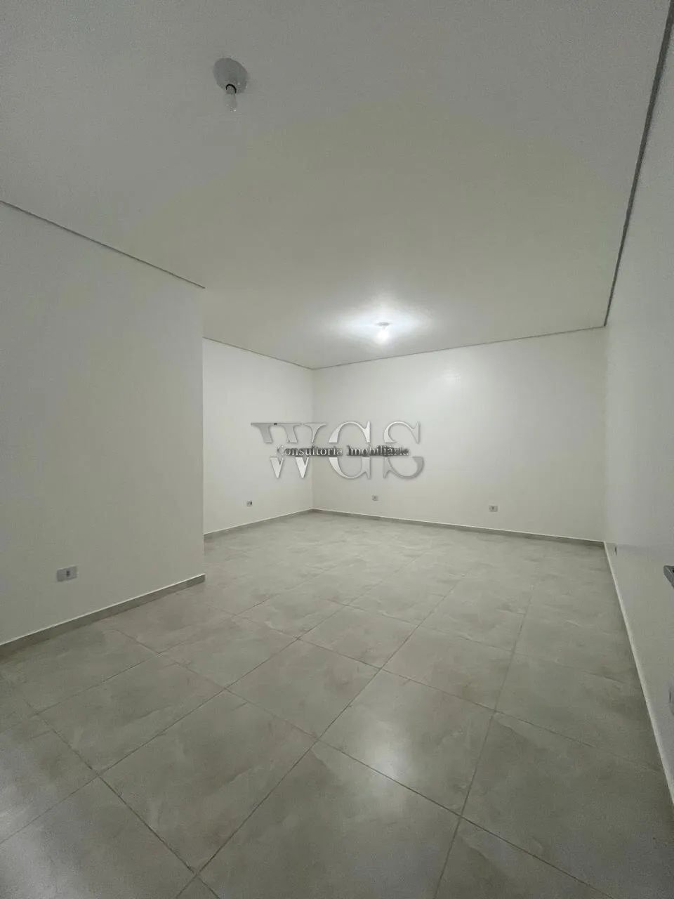 Salas Comerciais com 30 mts² (cada) e banheiro para locação Cidade Dutra