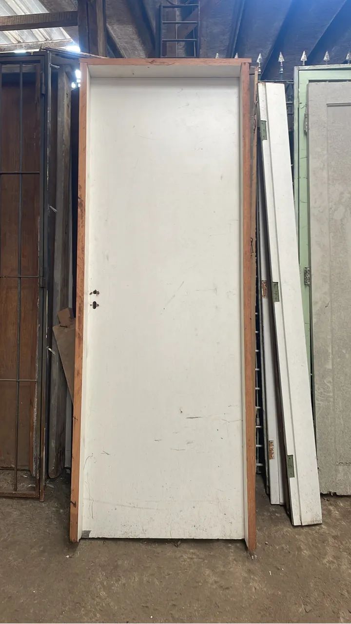 Portas Lisas Completas com Batente - Medidas Variadas 