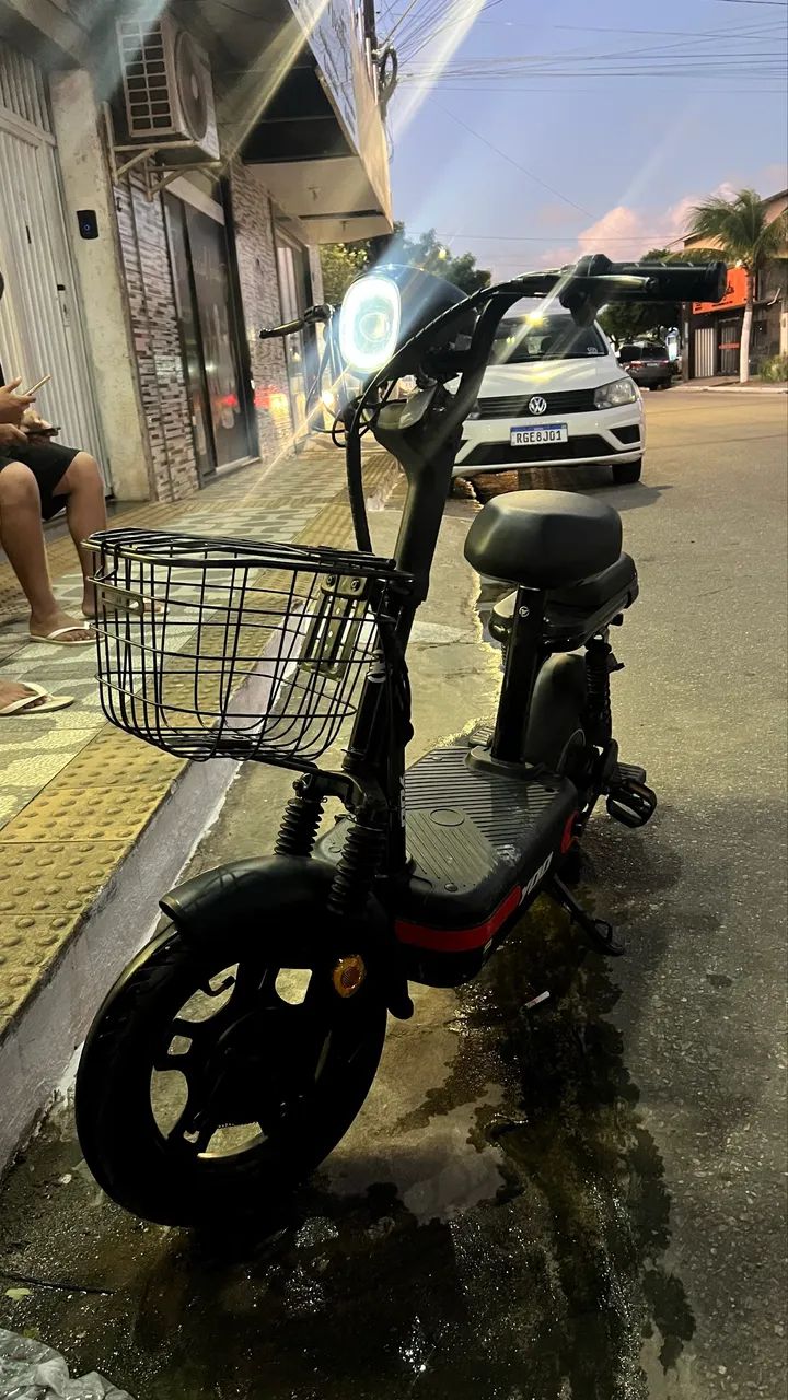 Bicicleta Elétrica 2 Lugares com Cesta e Farol LED  - Foto 2