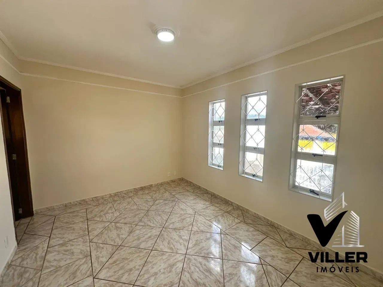 Casa Proxima ao Centro Excelente Oportunidade - Foto 3
