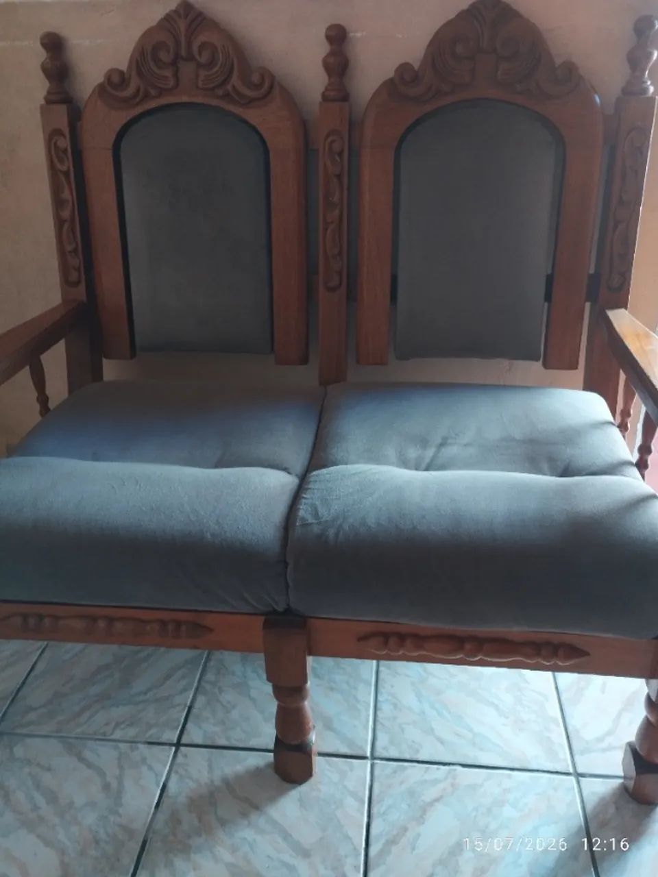 Conjunto de Sofás 2 e 3 Lugares Estilo Colonial - Foto 3