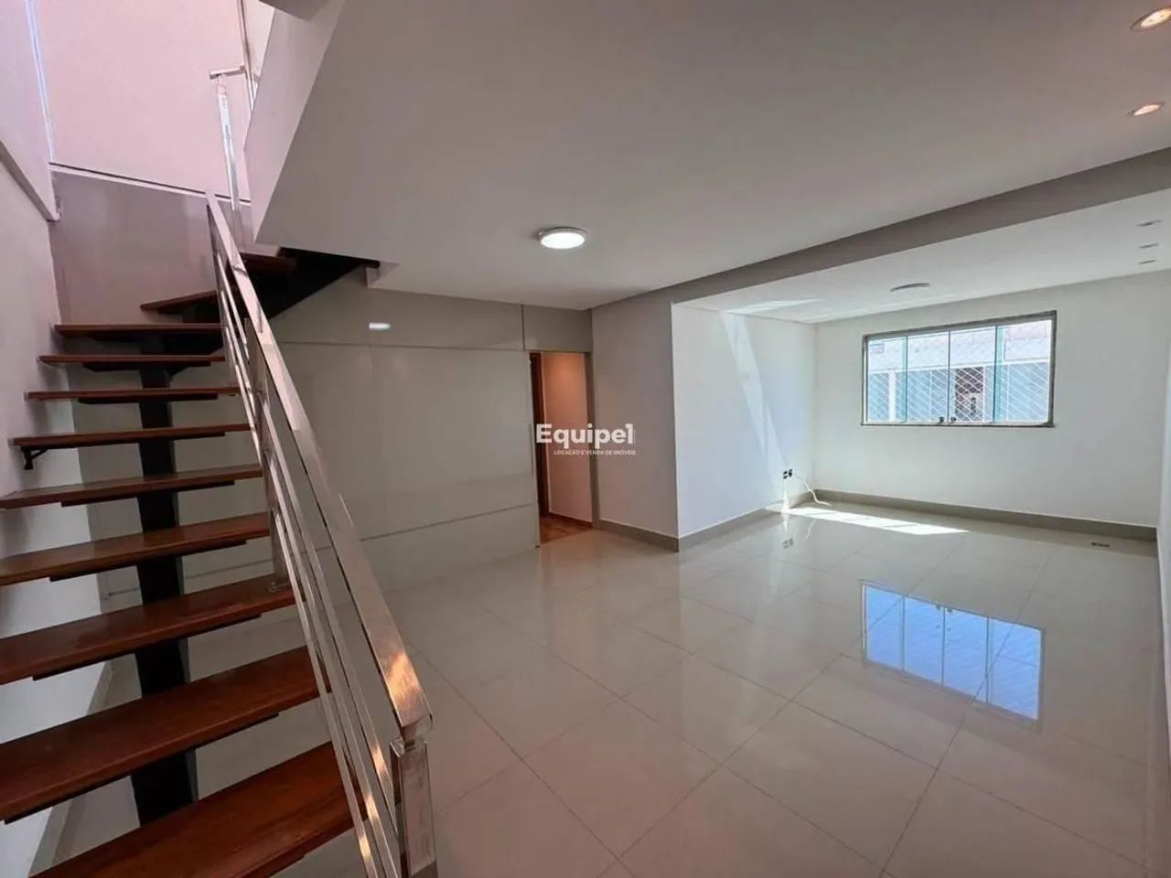 Cobertura com 3 Quartos para venda ou aluguel, 190m² - Buritis