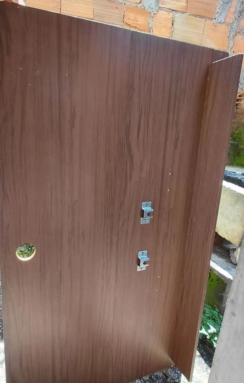 Peça suporte para tv