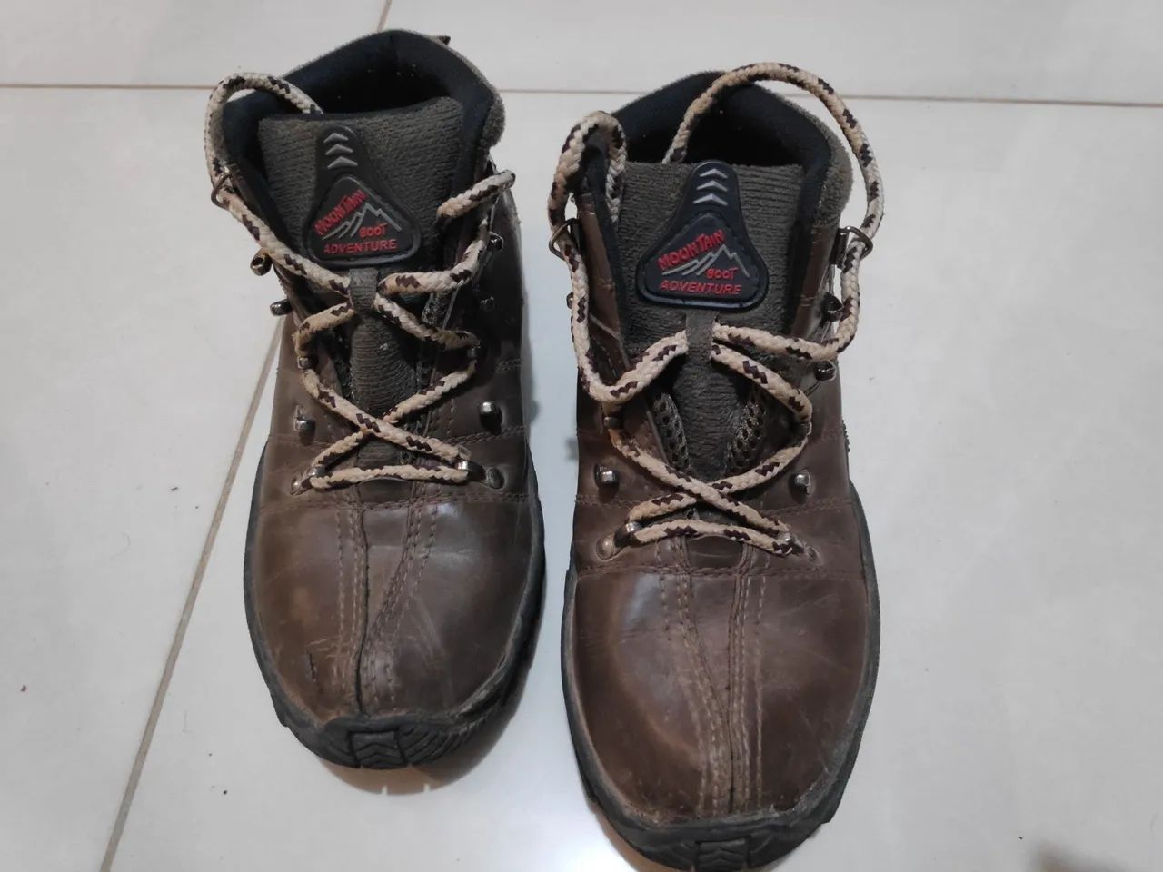 Bota infantil marrom couro 