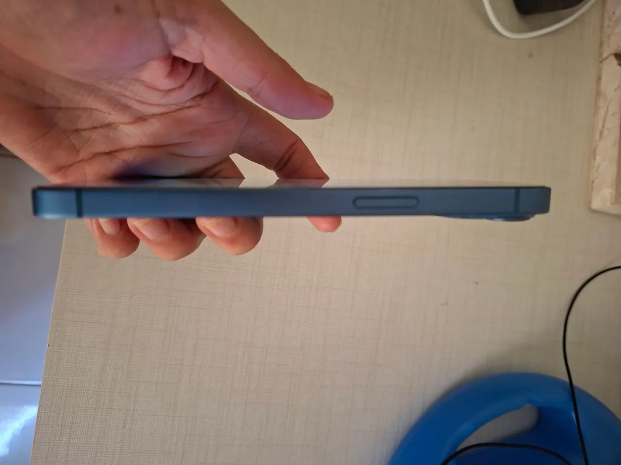 Celular iPhone 13 256G ,na cor azul - Foto 3