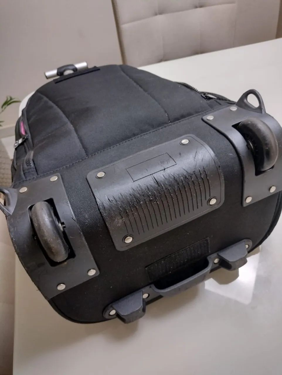 Mochila Carrinho E Costas Preta Rebecca Bonbon - Foto 6