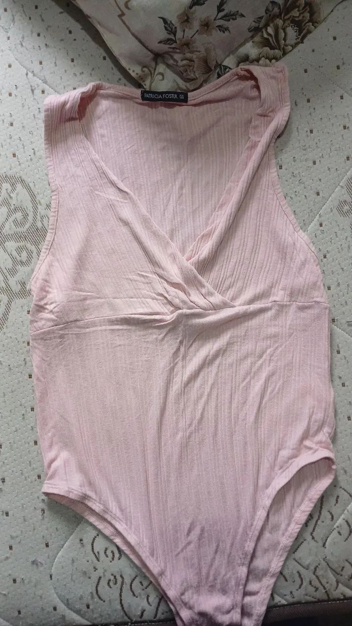 Blusa usada uma única vez