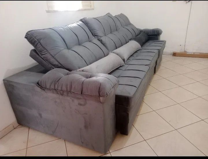 Sofá retrátil e reclinável 3 lugares, Moderno e super confortável, com molas no assento - Foto 2