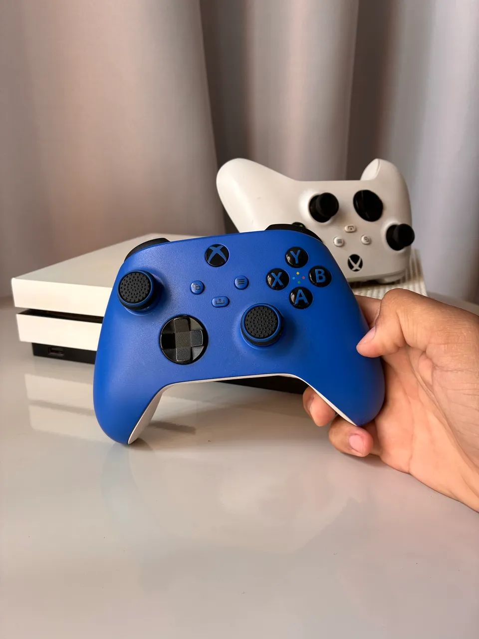 Xbox One S em ótimo estado!!! - Foto 3